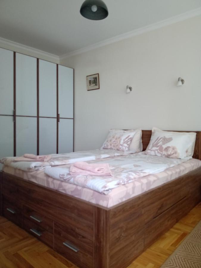 Valentina Bg Apartment โซเฟีย ภายนอก รูปภาพ